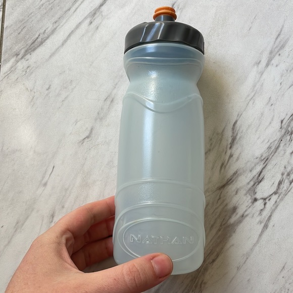 Hydration Belt & Waterbottle - Picture 5 of 7